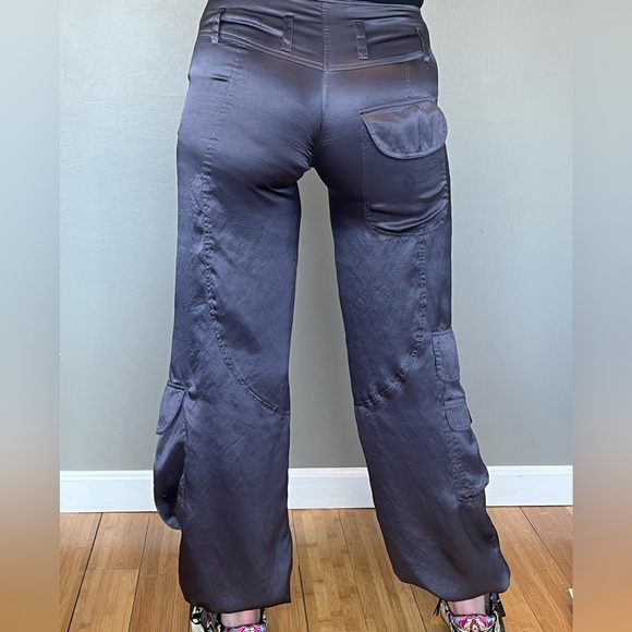 100% Silk Genie pants with Asian style embroidery - Picture 11 of 11